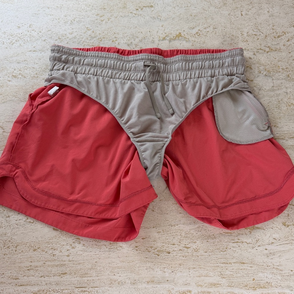 REI CO-OP Women's Coral Shorts size medium - Picture 11 of 14